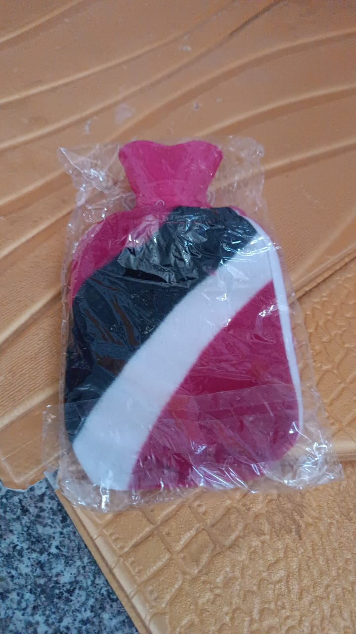 Hot Water Bottle Bag With Cover (1 Pc / Mix Design & Color / 250 ML Approx) Hot Water Bottle Bag With Cover (1 Pc / Mix Design & Color / 250 ML Approx)